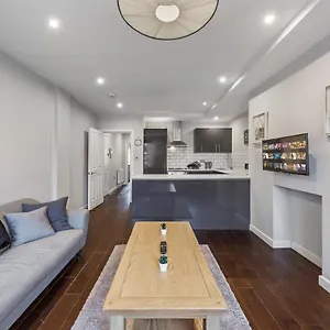 https://one-bedroom-apartment-in-central-london.brighton-hotels-england.com